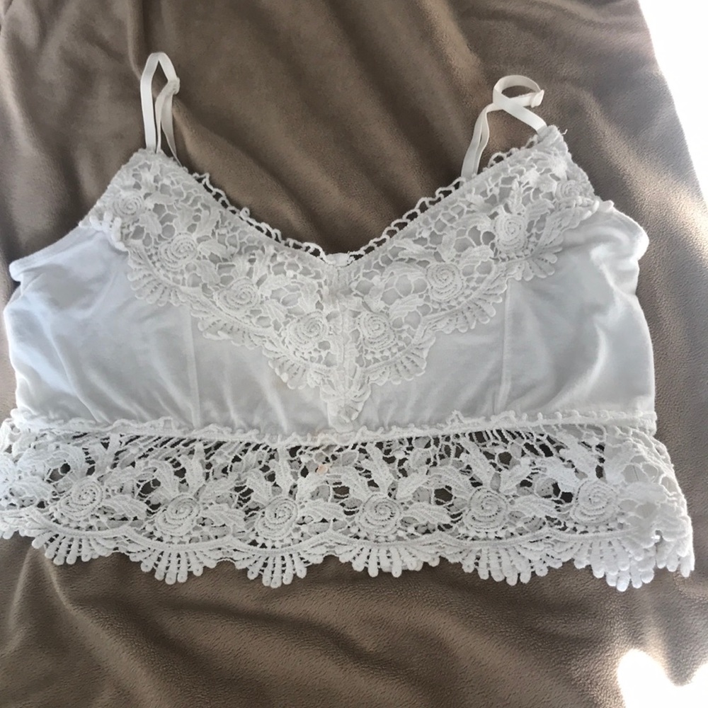 NWOT lace crop top